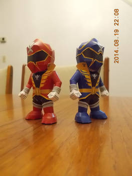 GokaiRed and GokaiBlue Papercraft