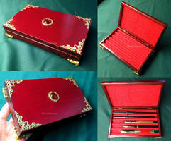 Fountain pen box storage