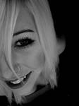 She lives with an orange tree by radiotalk