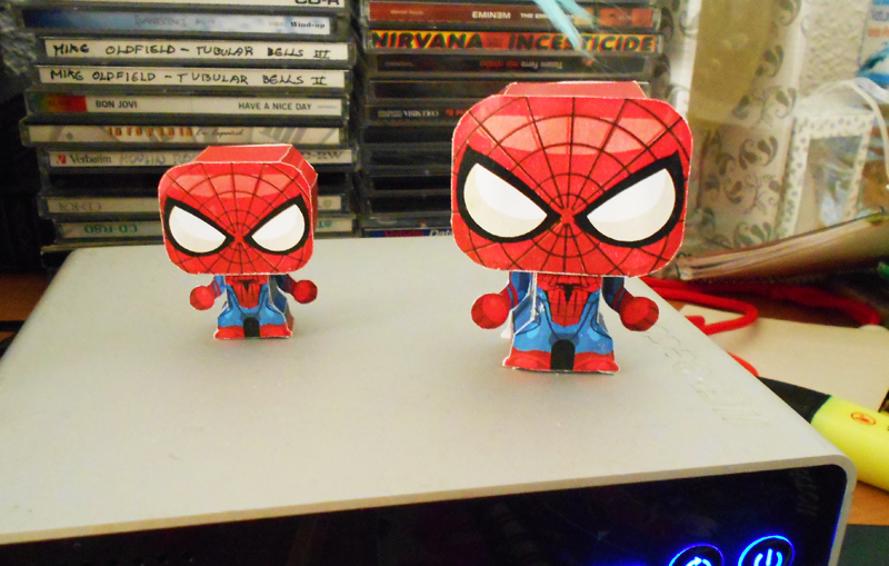 Spiderman Chibi Papercraft Papertoy