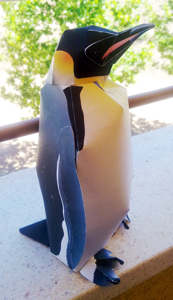 Emperor Penguin Papercraft Canon