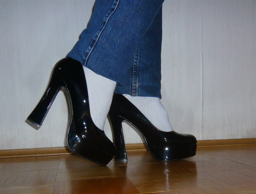 Ao2 Shoes THE shoes by latextanja on DeviantArt