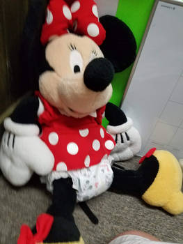 Poofy Minnie