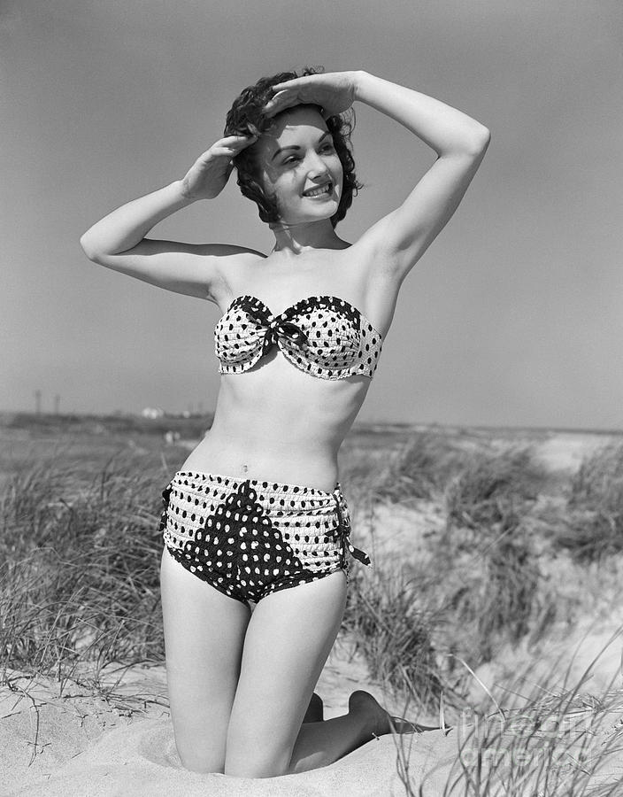 Woman-in-bikini-c1950s-h-armstrong-robertsclassics