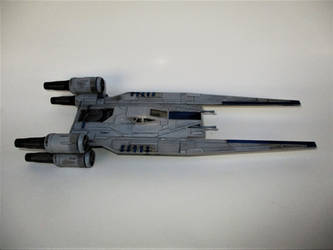 Star Wars_1:95 scale U-Wing_ala Revell