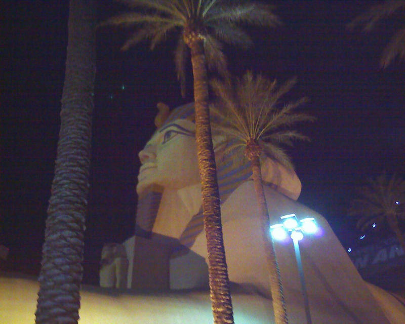 vegas-luxor sphynx