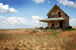 .abandoned farmhouse 02. by elementalunacy