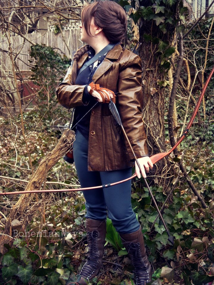 Katniss Cosplay-Watching