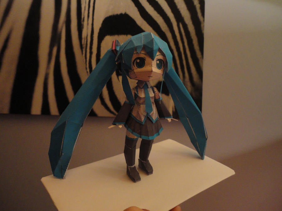 Hatsune Miku Papercraft