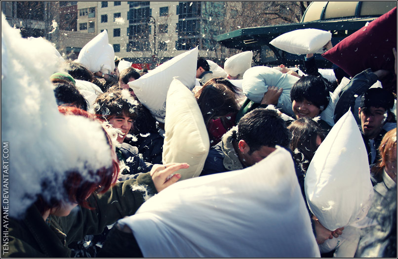 NYC pillow fight 2008 II