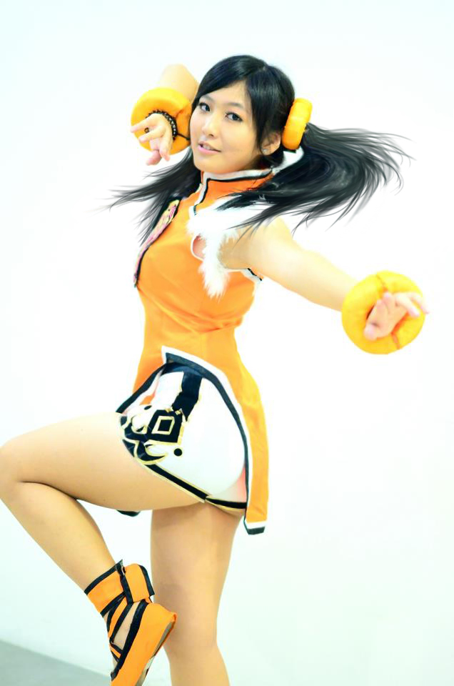 Ling Xiaoyu: Fan Dance