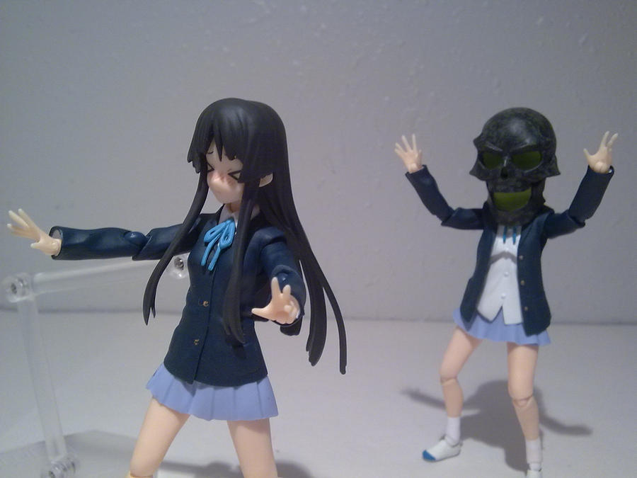 Mio Slaps Ritsu Ritsu scares Mio 01 by GardusKnight on DeviantArt