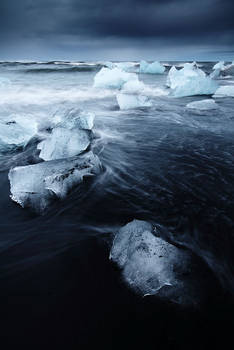 Jokulsarlon Beach