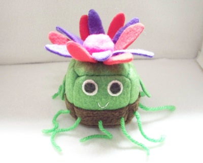 Plant Cube Plushie