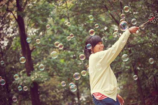 poporina plays bubbles.