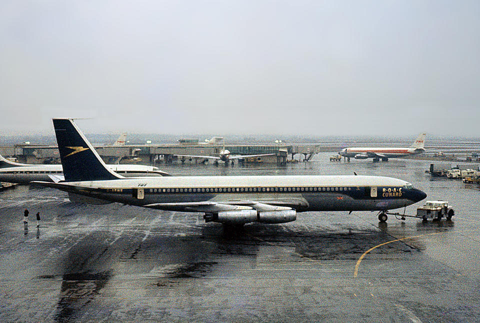 Flight 712 BOAC Flight 712 (G-ARWE) by aviateca901 on DeviantArt