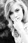 Portrait of a girl by pianobleeder