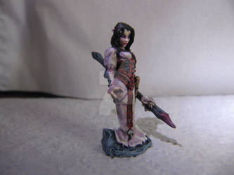 Hyrekia, elven sorceress (reaper miniatures)