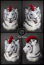 Lorcan white tiger mask
