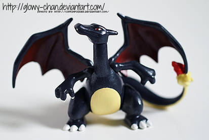 Shiny Charizard Jakks