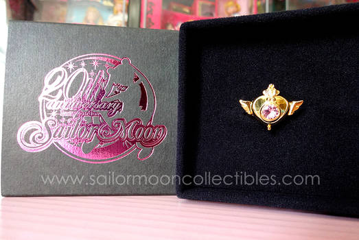 Sailor Moon Crisis Brooch Gold Ring