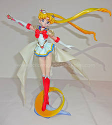 Super Sailor Moon 1/8 Kaiyodo Figure