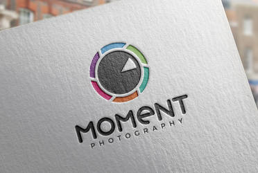 Moment Photography Logo