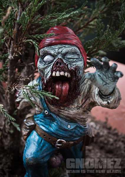 GnomeZ: Zombie Gnome Rod Burton