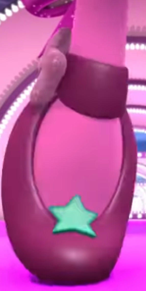 Minnie Shoes 1 by stevenracecars on DeviantArt