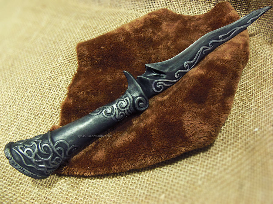 Ebony Dagger replica