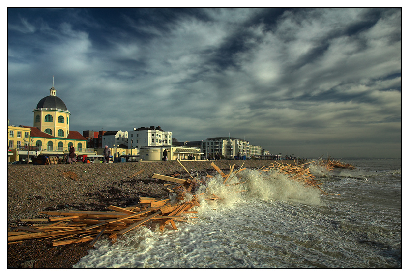 Wooden tide