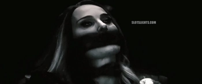 Natalie Portman gagged (GIF)