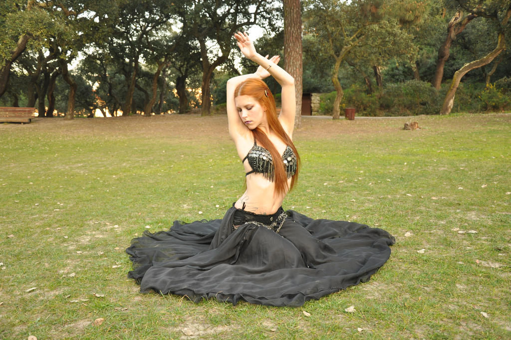 Gothic Bellydance by KahinaSpirit