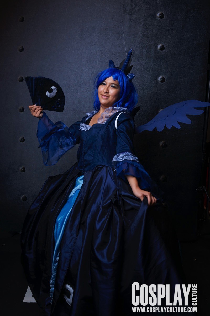 Princess Luna photobooth NYCC 2015