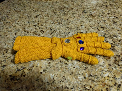 Crochet Infinity Gauntlet