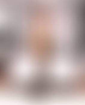 Maria Grace Luxury Bedroom 04