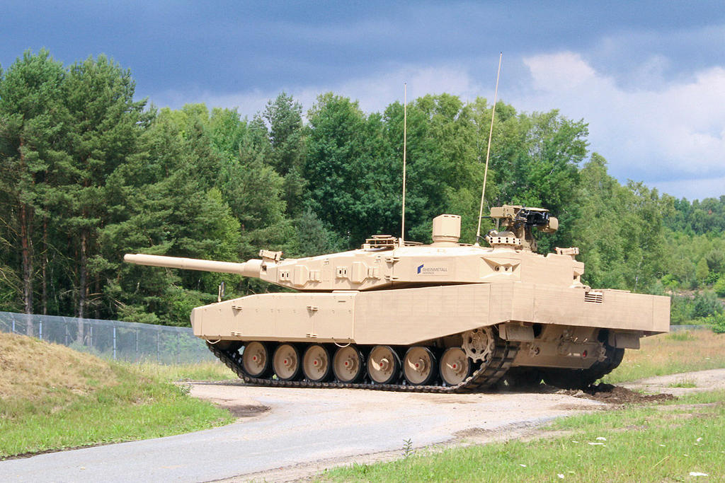 Современные немецкие танки. MBT Leopard 2a4. Leopard 2a4 танк. Танк леопард 2. MBT Leopard 2a4 Revolution.