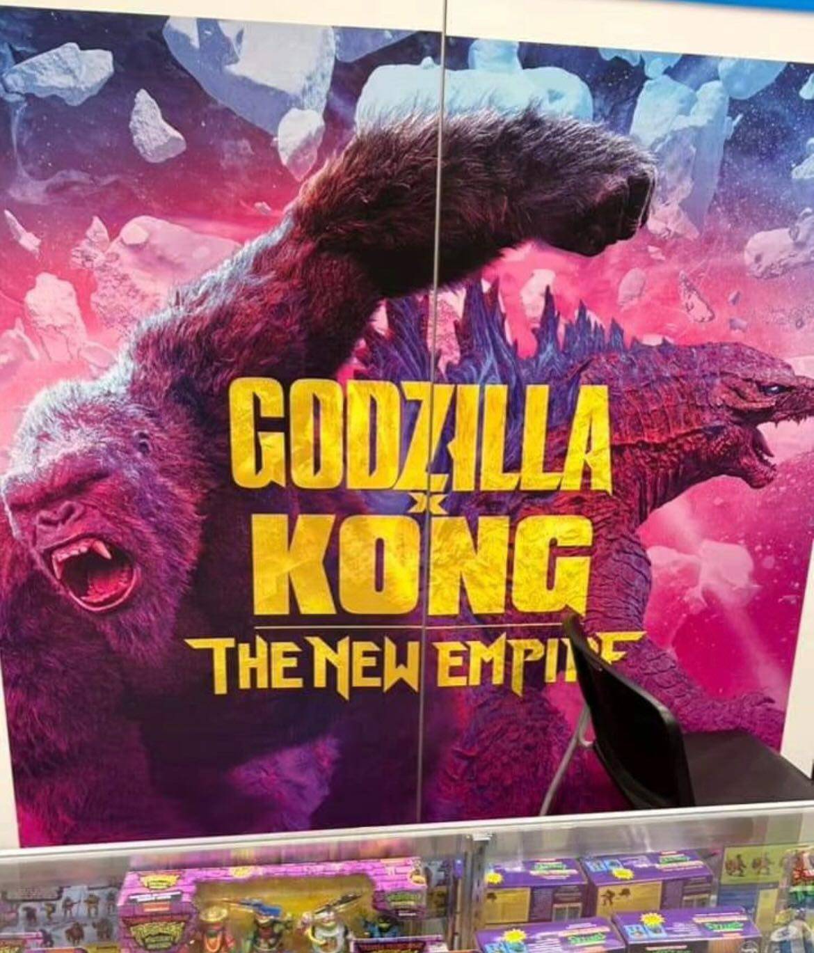 First look at Godzilla x Kong the new empire toys : r/Monsterverse