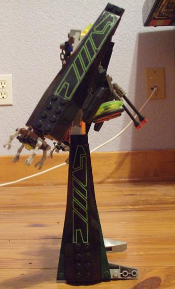 LEGO MOCUTS bot side view