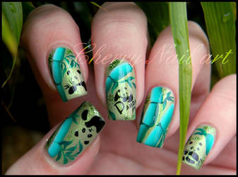 Nail art panda et bambou one stroke