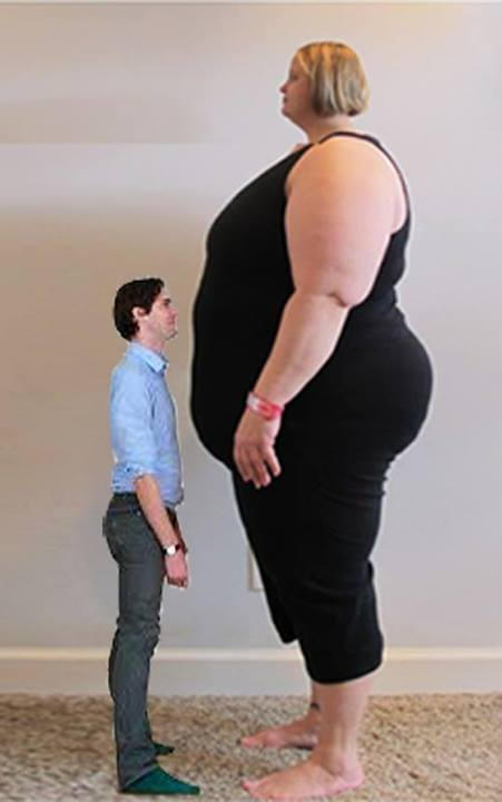 Насилуют толстую мать. Огромная женщина. Высокая толстая женщина.