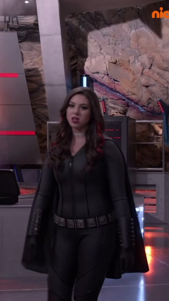 Phoebe Turns Evil, The Thundermans