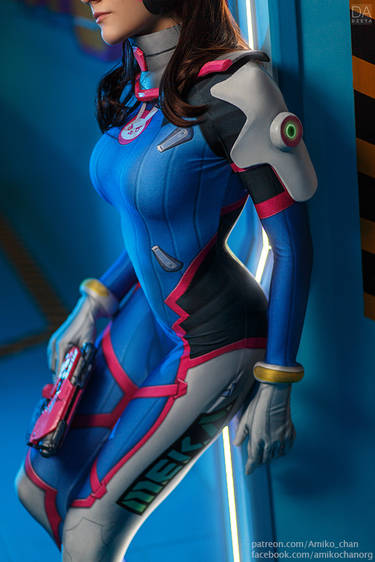 Cosplay D.VA from Overwatch