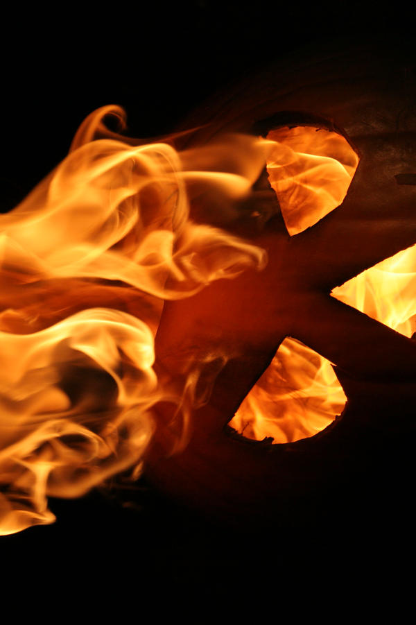 Burning Pumpkin 5873 by mumblyjoe
