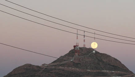 el coronel y la luna