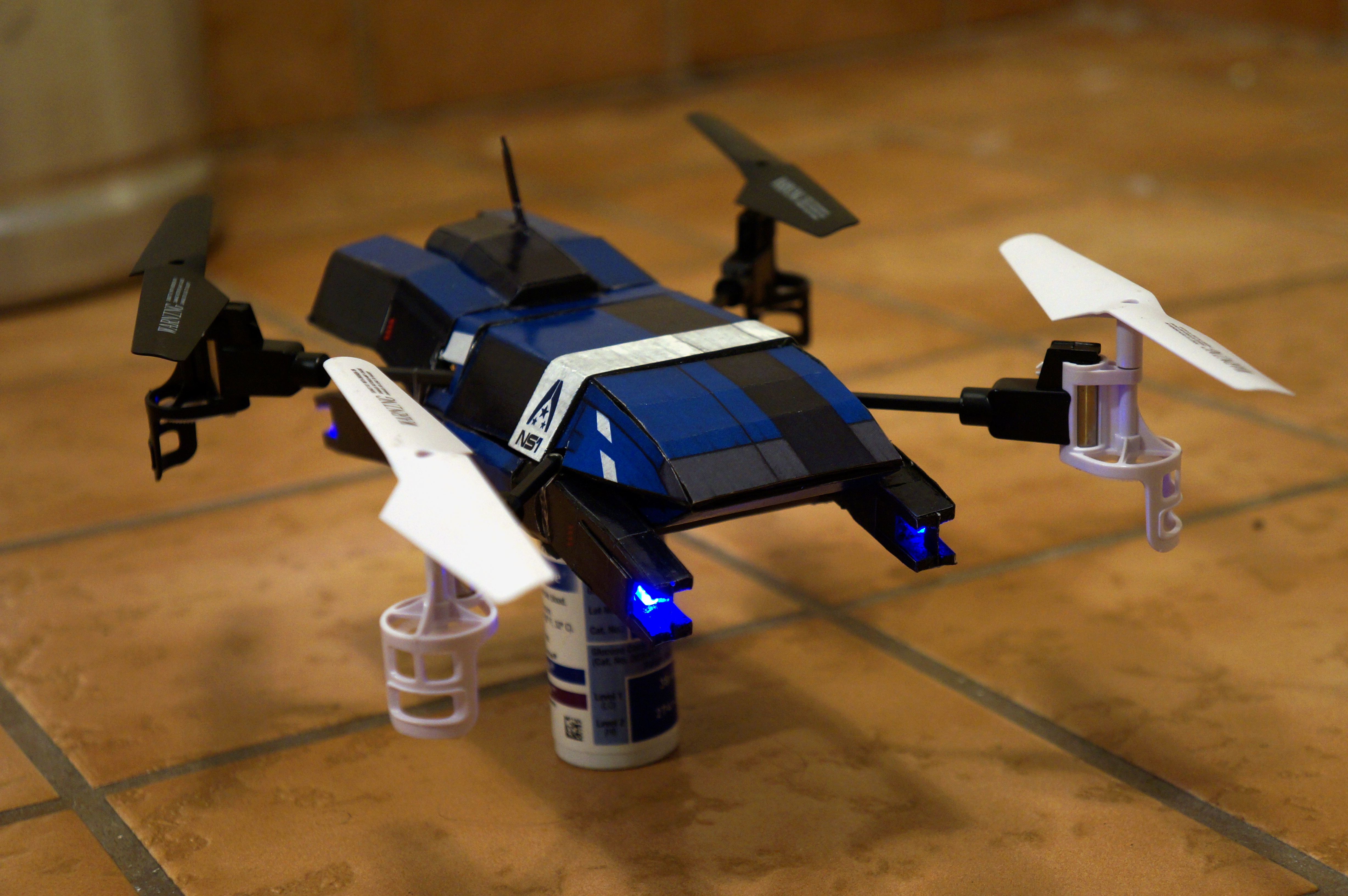 Mass Effect UT-47A Kodiak Drop Shuttle Quadcopter
