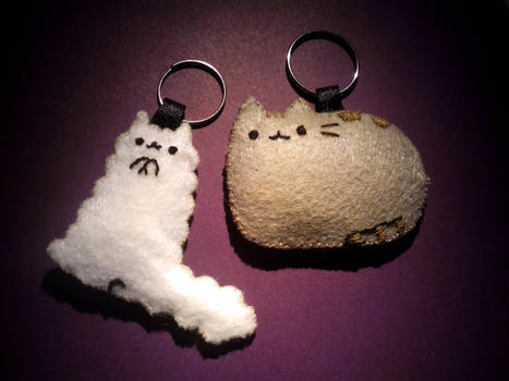 Pusheen keyrings