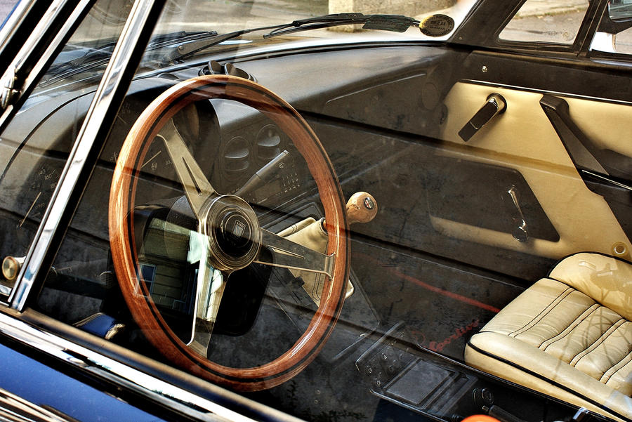 Interior of Alfa Romeo Spider by bananananan on DeviantArt