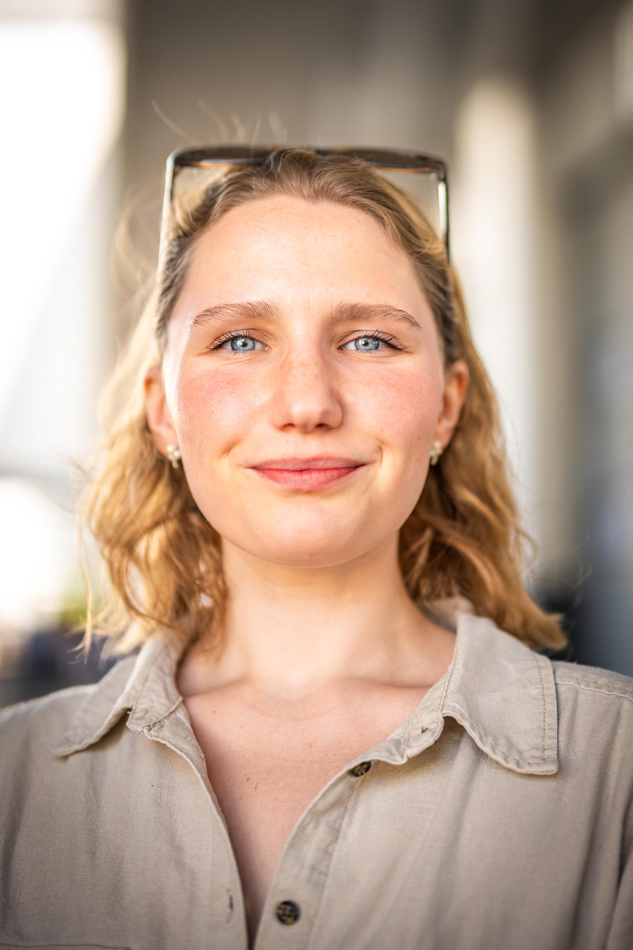Street portrait with Molly
