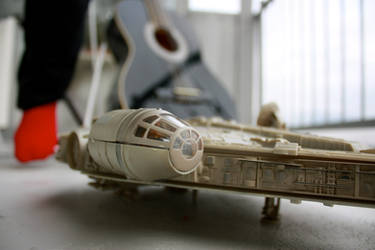 Millennium Falcon by PascalPixel